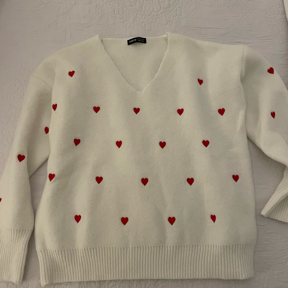 NWOT SHEIN Heart Sweater